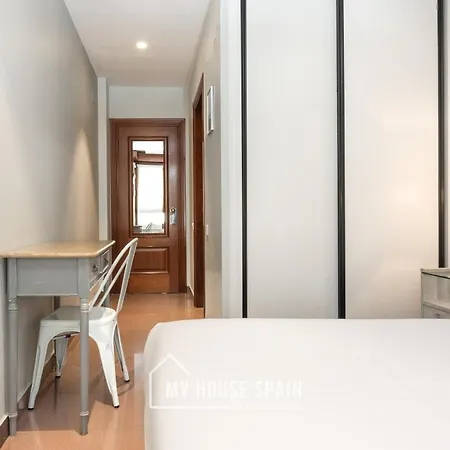 Playa Poniente Hotell Gijón