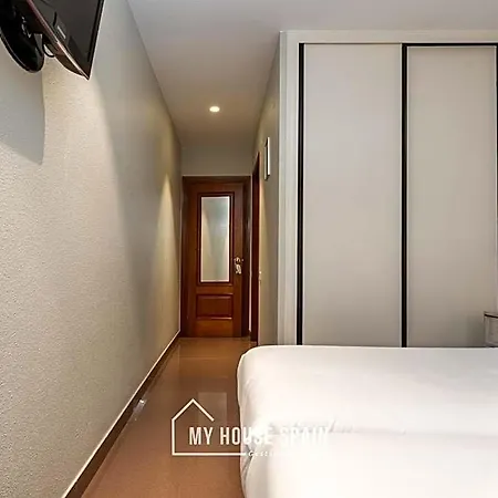 Playa Poniente Hotel 2*