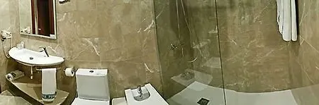プラヤ ポニエンテ 2* ヒホン