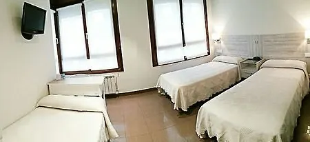 Playa Poniente Hotel 2*