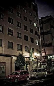 Playa Poniente Hotel 2*